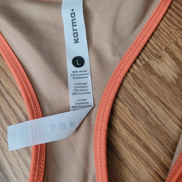 2/$20 NWOT Shelf bra tank - Picture 2 of 3